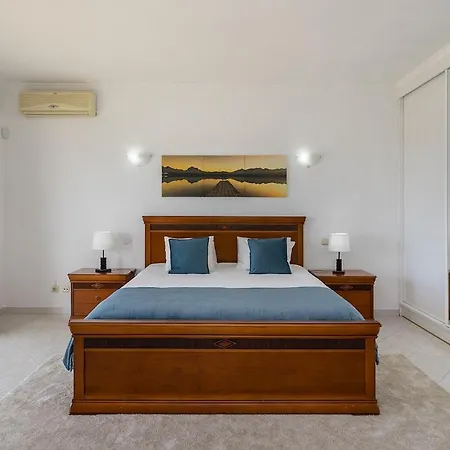 Sitambo- Pool & Sea View Albufeira