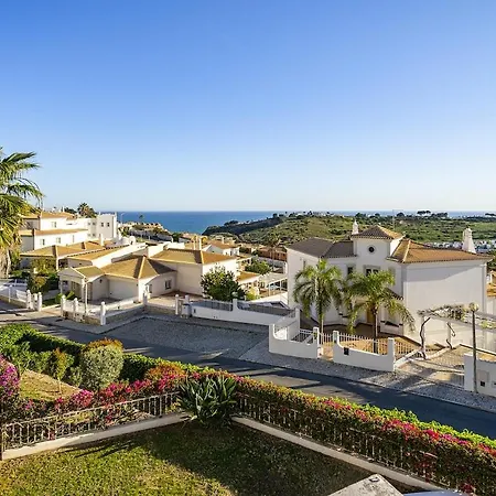 Sitambo- Pool & Sea View Albufeira