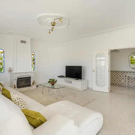 Sitambo- Pool & Sea View Vila