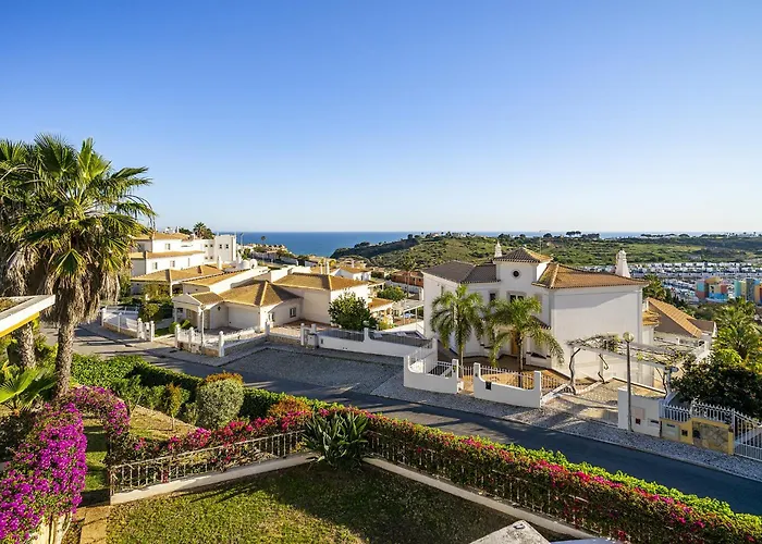 Sitambo- Pool & Sea View