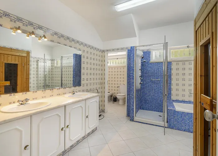 Sitambo- Pool & Sea View * البوفيرا