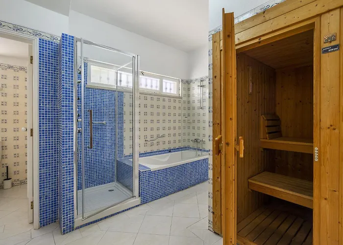 Sitambo- Pool & Sea View فيلة *