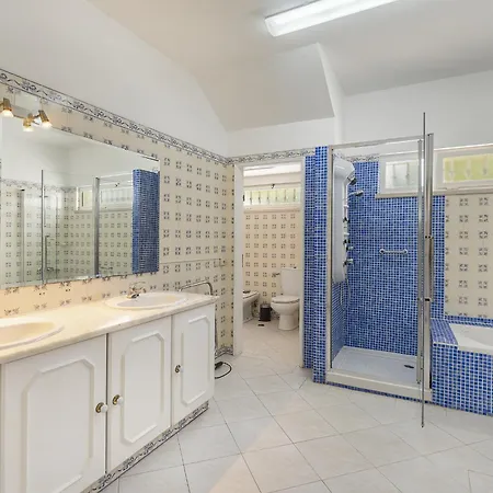 Sitambo- Pool & Sea View * Albufeira